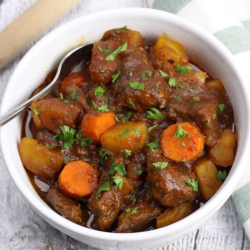 Easy Stovetop Beef Stew: One-Pot Recipe for Tender, Flavorful Meals